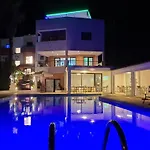 Alcaide فندق
