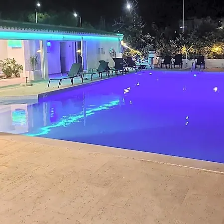 Alcaide Hotel
