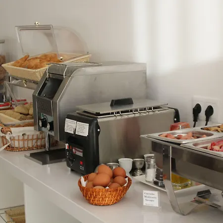Alcaide Hotel